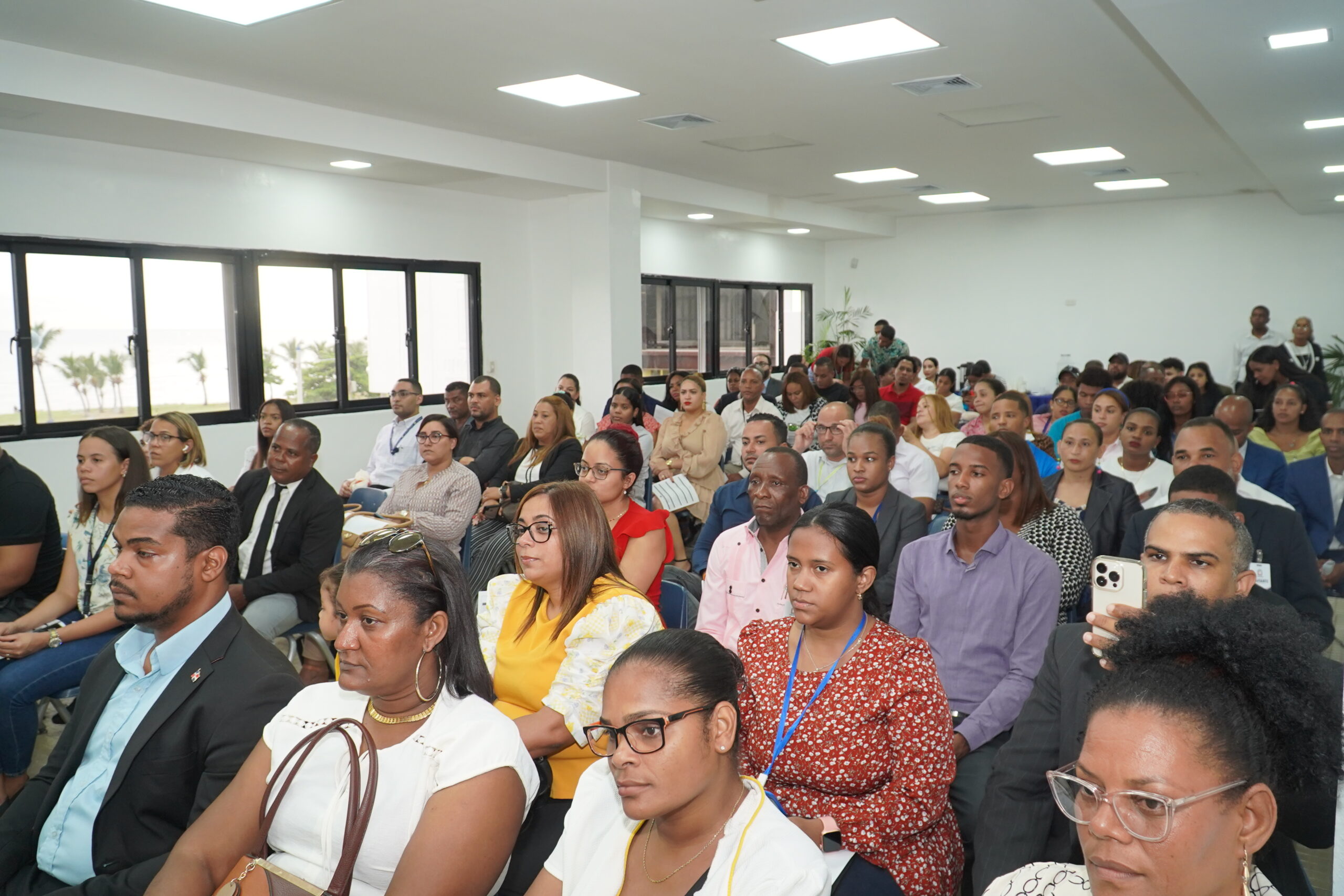 Estudiantes de UNICARIBE reciben charla sobre Derecho Electoral y el papel del Tribunal Superior Electoral